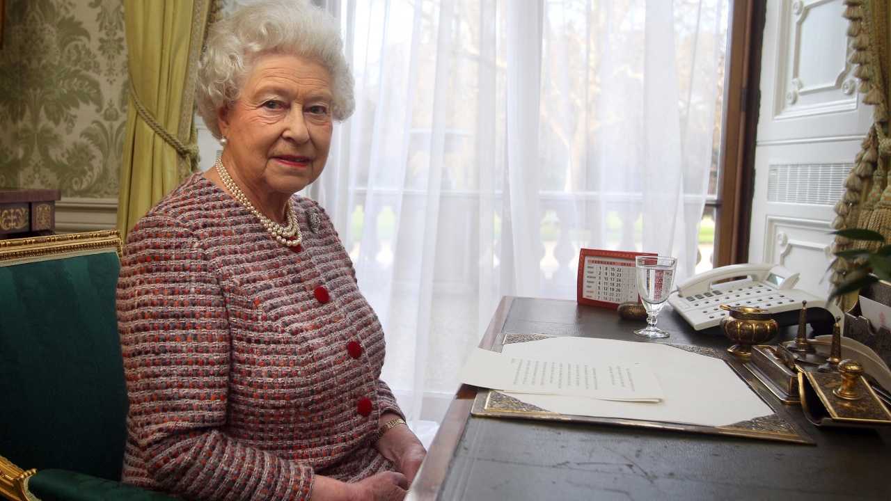Após a morte de Elizabeth II, caixão de Philip será movido de cofre