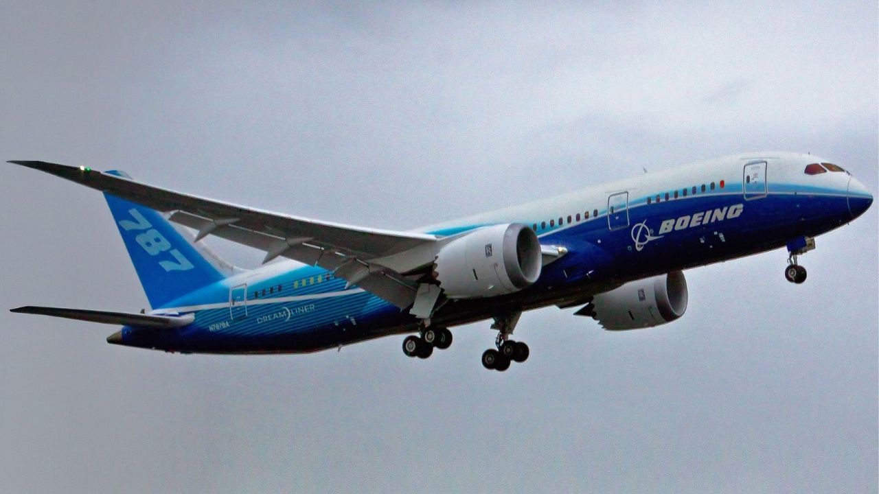 Governo mexicano promove rifa milionária com avião presidencial