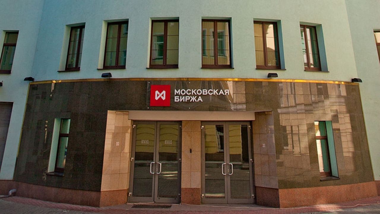 Bolsa de Moscou continua fechada pelo terceiro dia seguido
