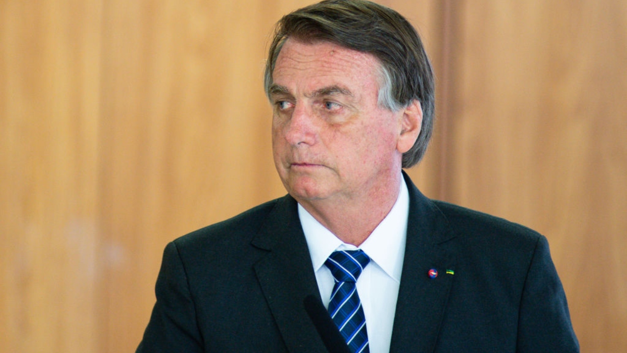 Ação do Brasil na ONU representa posição do Brasil sobre crise na Ucrânia, afirma Bolsonaro