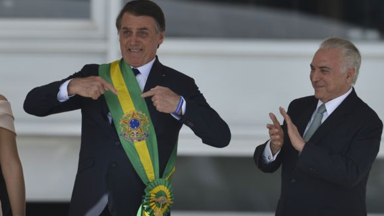 Bolsonaro vai passar a faixa para Lula? Mourão opina