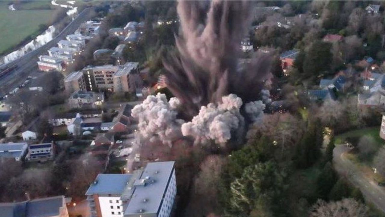 Bomba da Segunda Guerra Mundial é detonada por autoridades na Inglaterra