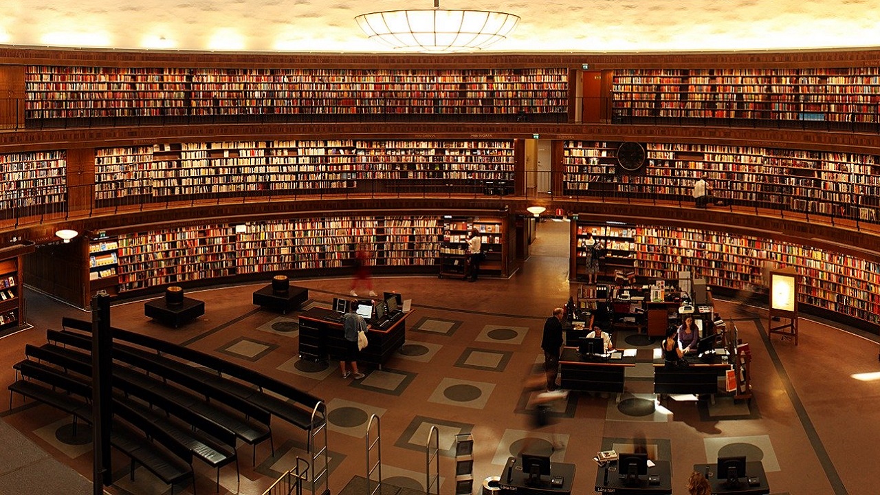 Taxação de livros: reforma tributária pode encarecer obras e aumentar desigualdade de conhecimento