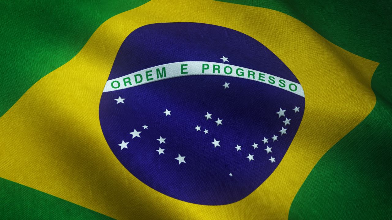44% dos brasileiros pensa que o país pode se tornar comunista, aponta Ipec