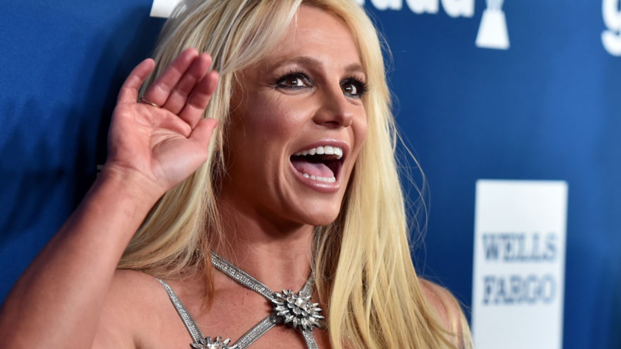 Pai de Britney Spears afirma que a cantora precisa ser internada; tutora temporária contesta