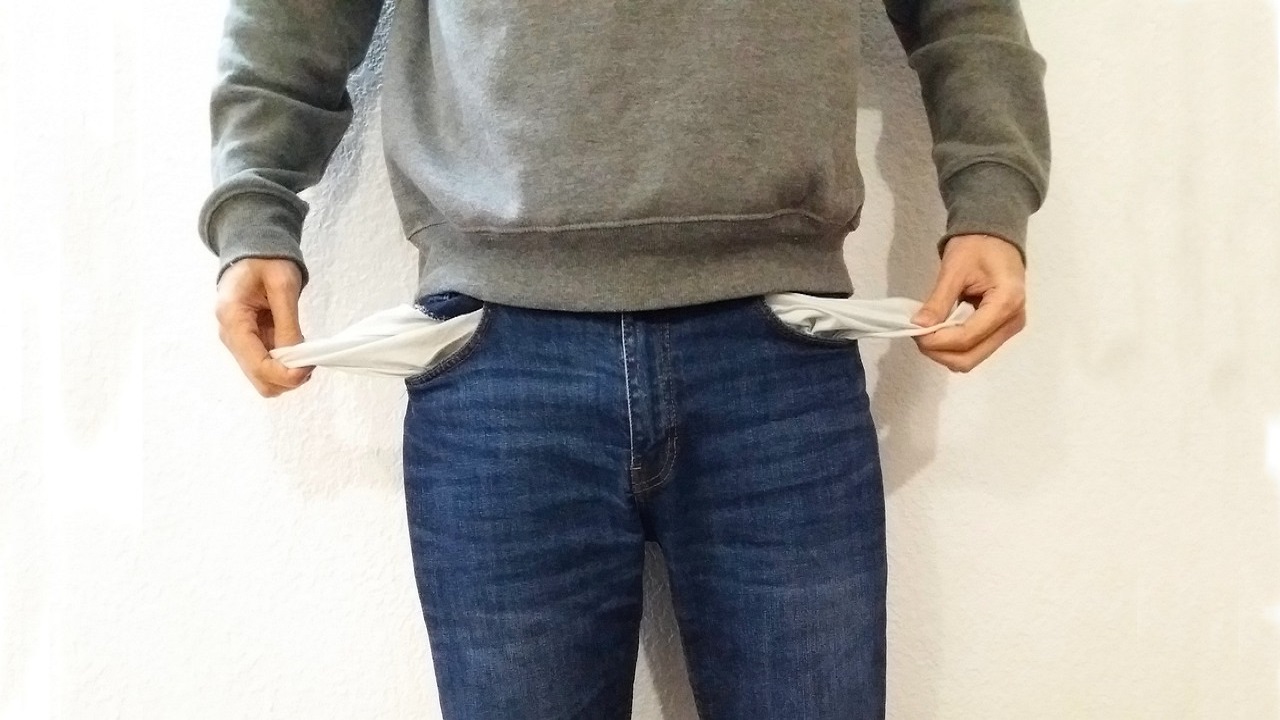 Efeito Covid: Desemprego aumenta na Espanha e entre os menores de 25 anos na zona do Euro
