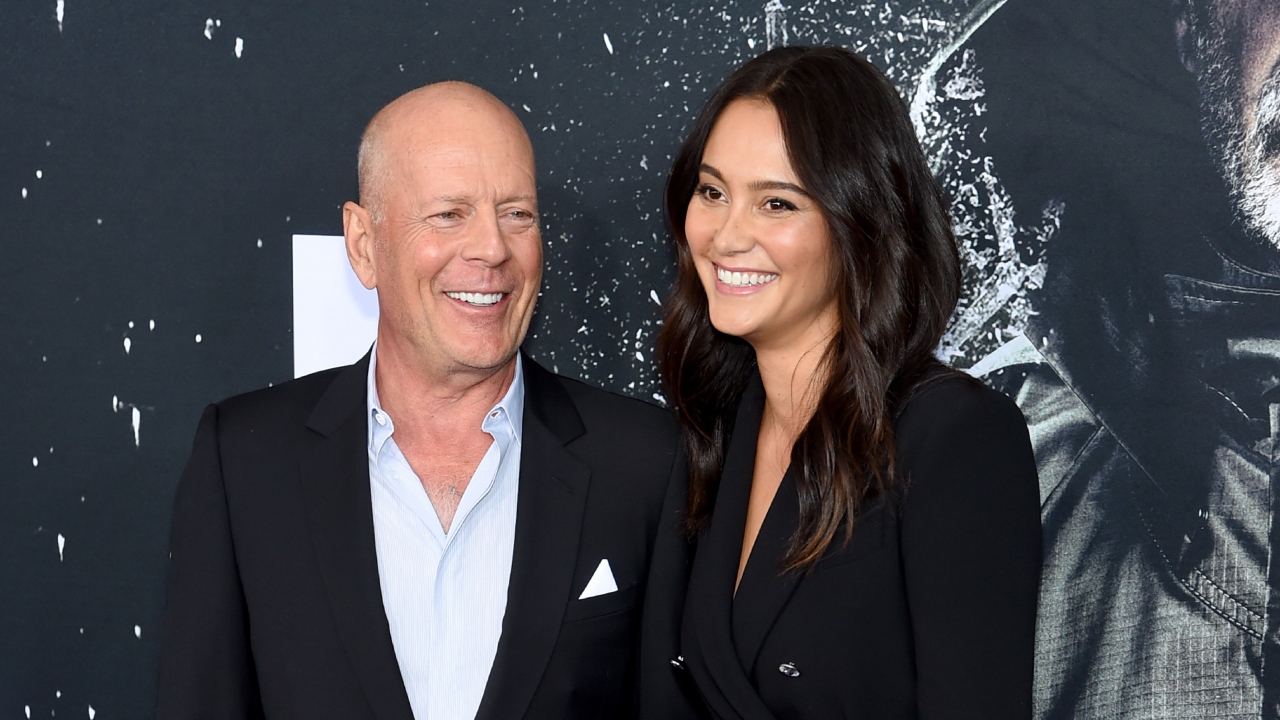 Esposa de Bruce Willis revela que se sente “em queda livre, no escuro”