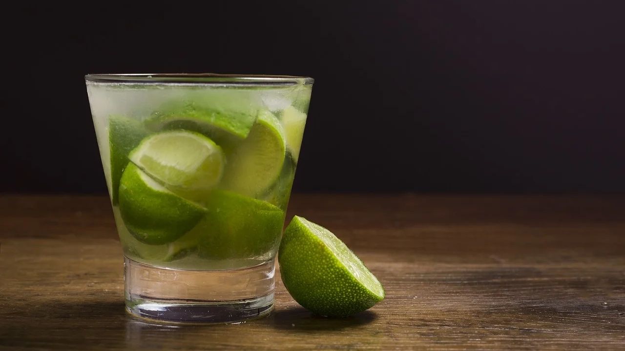 Homem morre após ingerir 1,2 l de cachaça incentivado por colegas