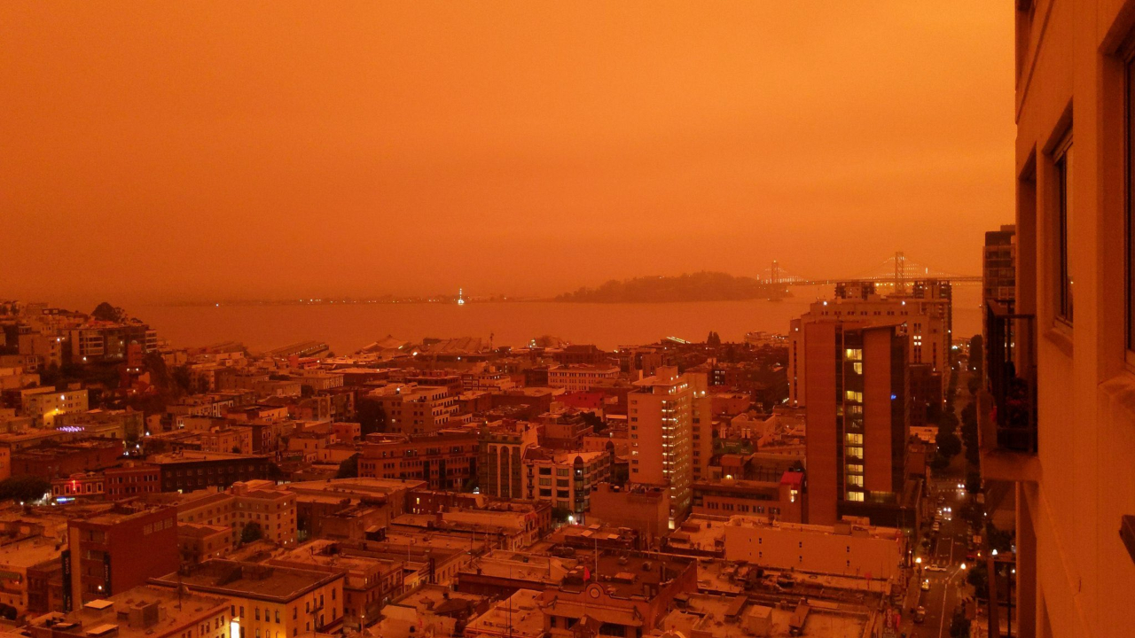 Veja imagens impressionantes do céu laranja na Califórnia!