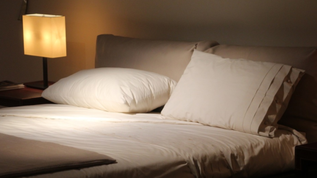 Estudo associa que dormir entre 22h e 23h diminui o risco de doenças cardíacas