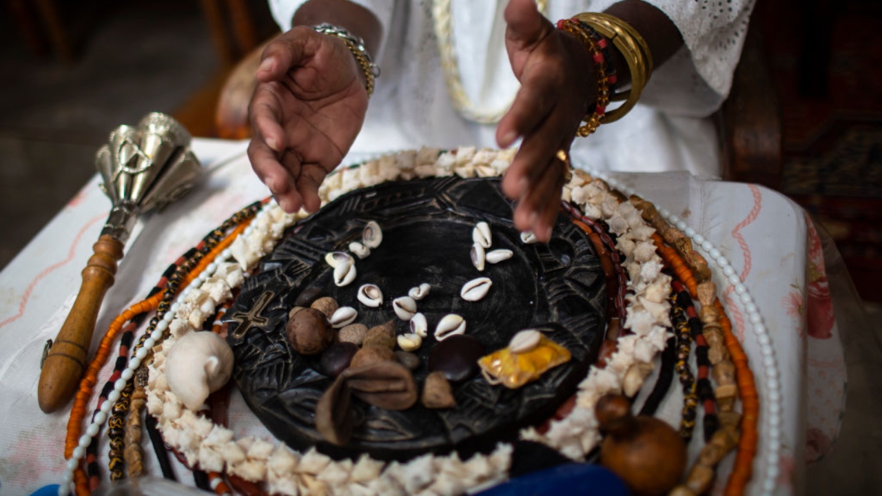 Difamadas, perseguidas e violentadas: a saga das religiões afro-brasileiras