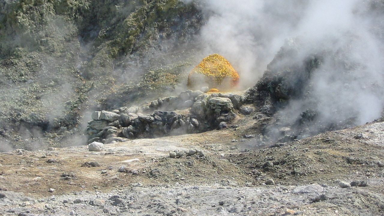 Vulcão italiano adormecido desde 1538 pode entrar em erupção