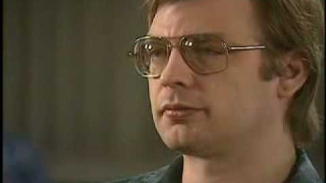 Hipnoterapeuta avalia o caso Jeffrey Dahmer, canibal americano que matou 17 homens