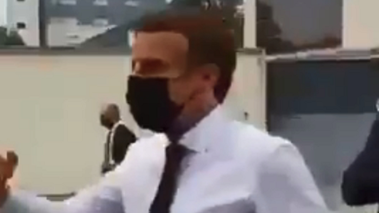 Justiça condena francês que agrediu Macron a quatro meses de prisão
