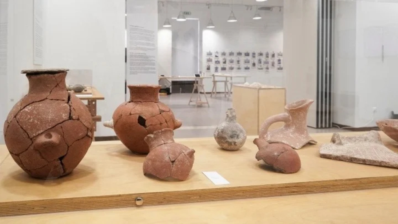 Artefatos de 5 mil anos são expostos em Atenas pela primeira vez