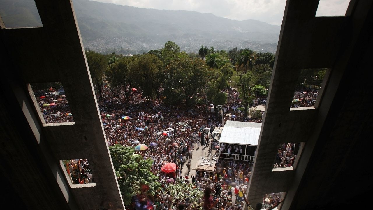 Dois dos 17 reféns norte-americanos sequestrados no Haiti são libertados