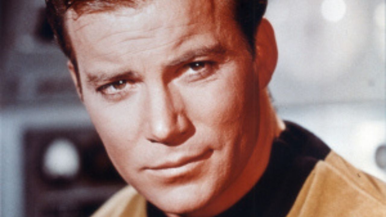 Ator que interpretou Capitão Kirk é convidado para viagem espacial, afirma site