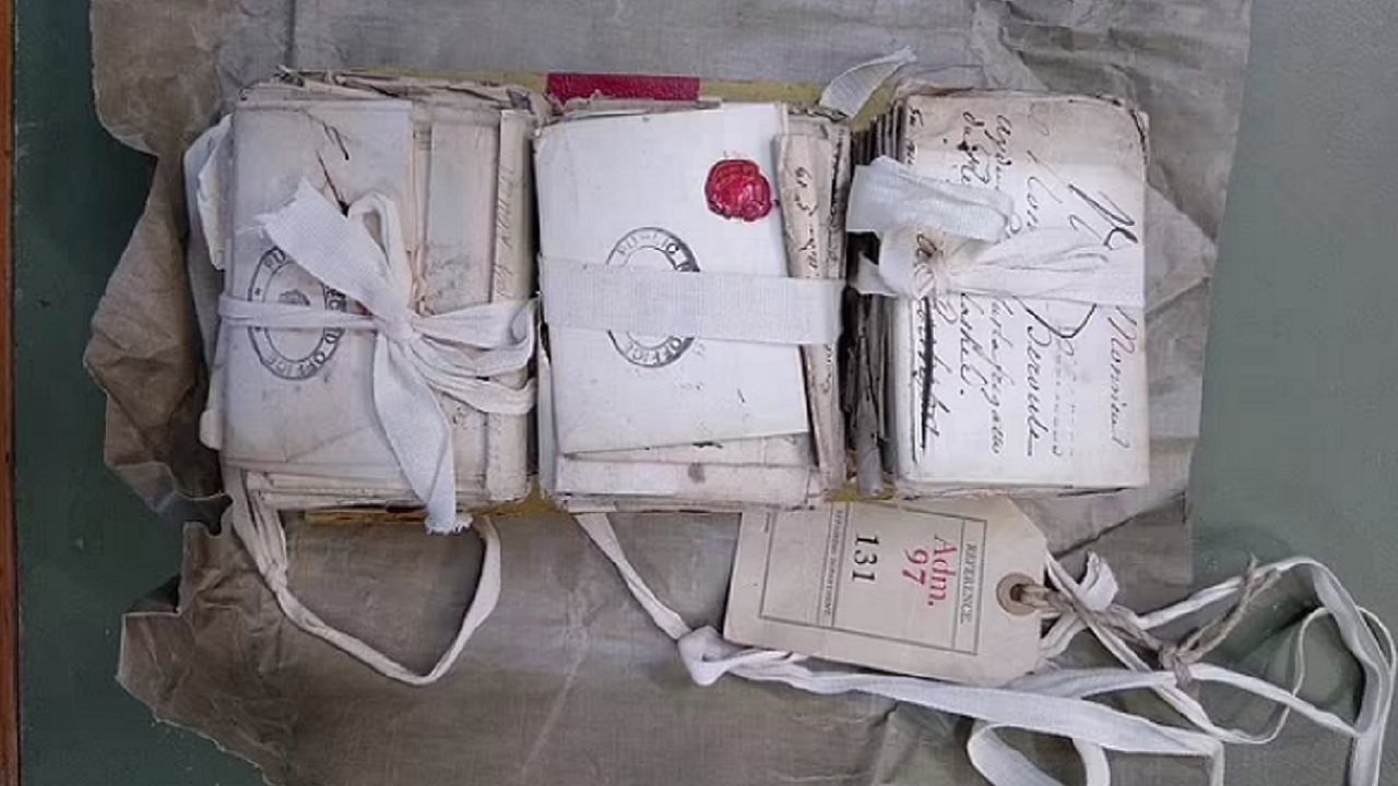 Cartas de 250 anos enviadas para marinheiros na Guerra dos Sete Anos são reveladas