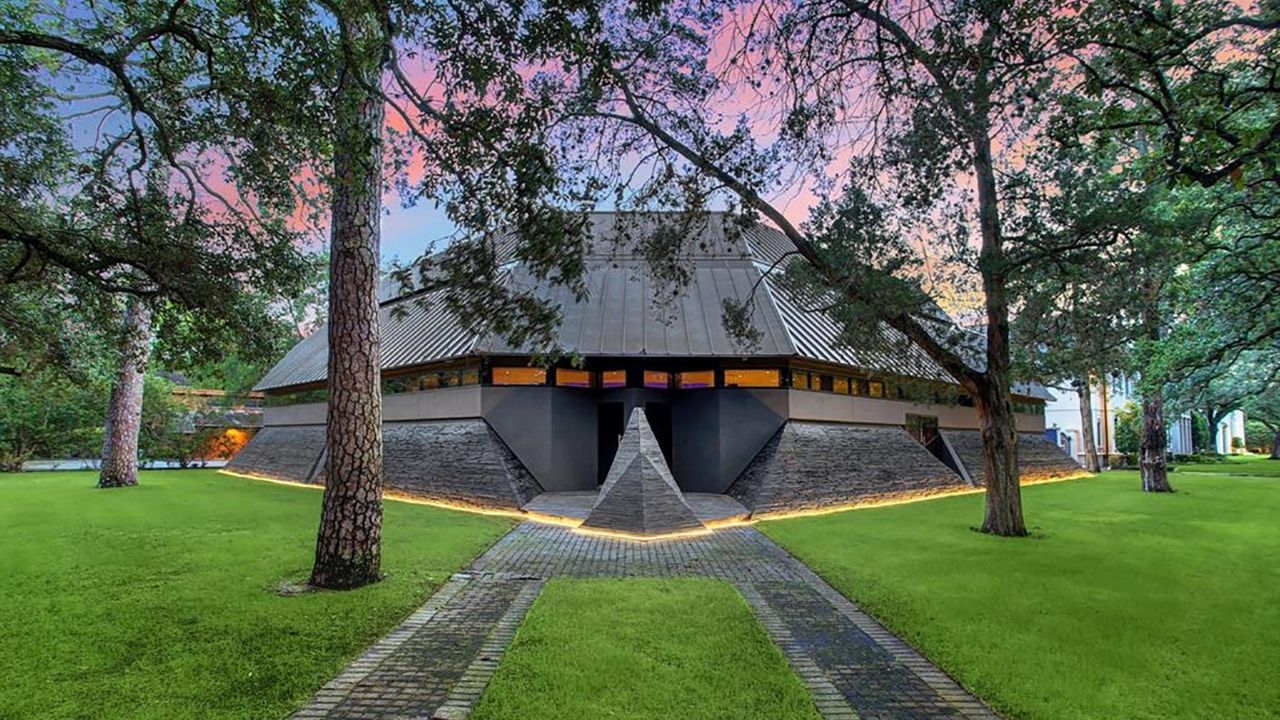 Casa com formato de capacete do Darth Vader está à venda por US$ 4,3 milhões