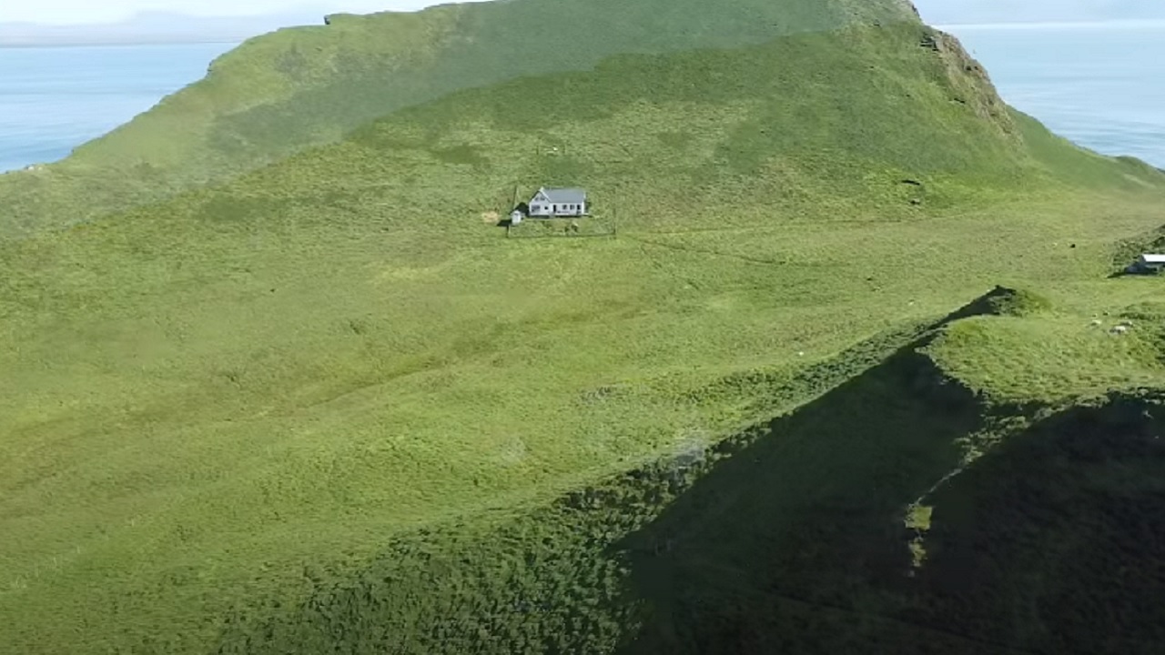 ‘Casa mais solitária do mundo’ gera teorias da conspiração na Islândia