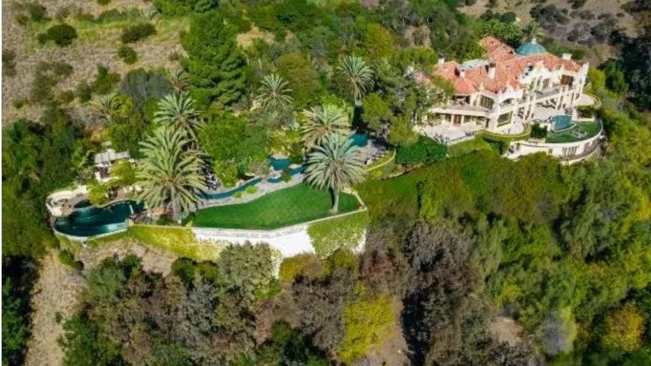 Casa onde ocorreu assassinatos de Charles Manson está a venda