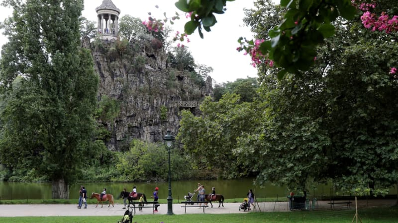 Paris: corpo de mulher é encontrado esquartejado em parque