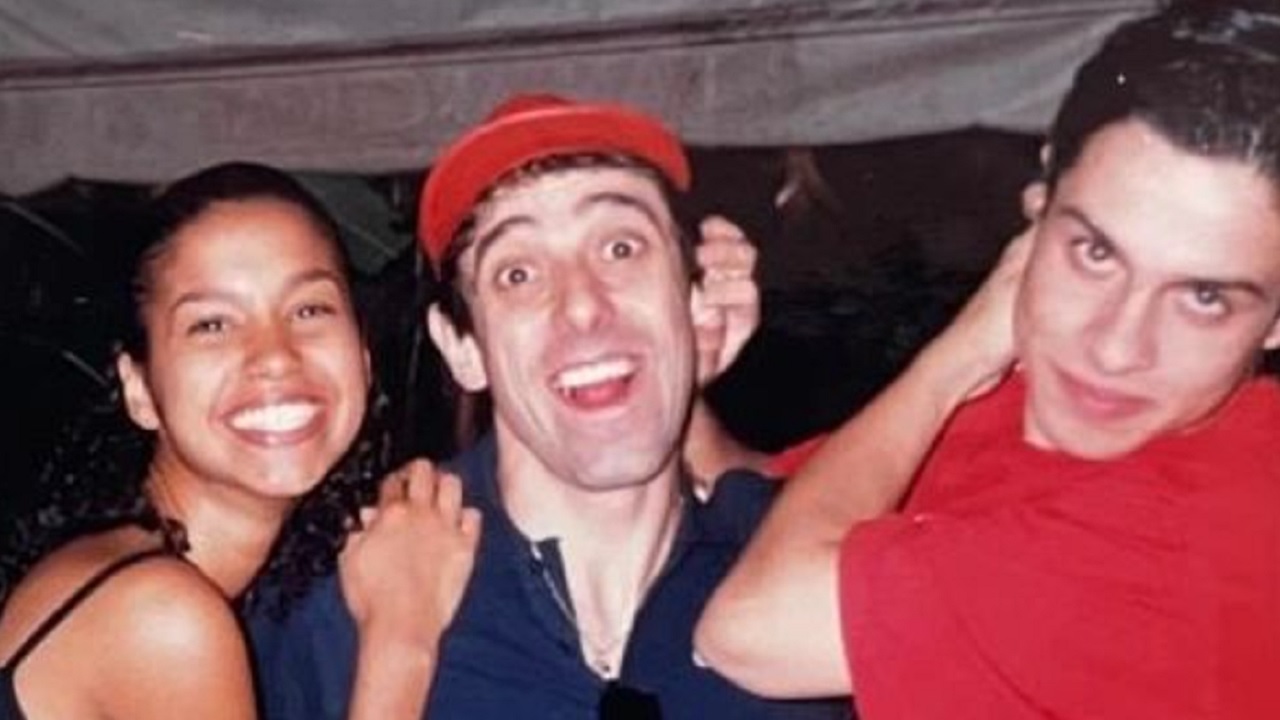 25 anos depois, atores de ‘Castelo-Rá-Tim-Bum’ recriam foto
