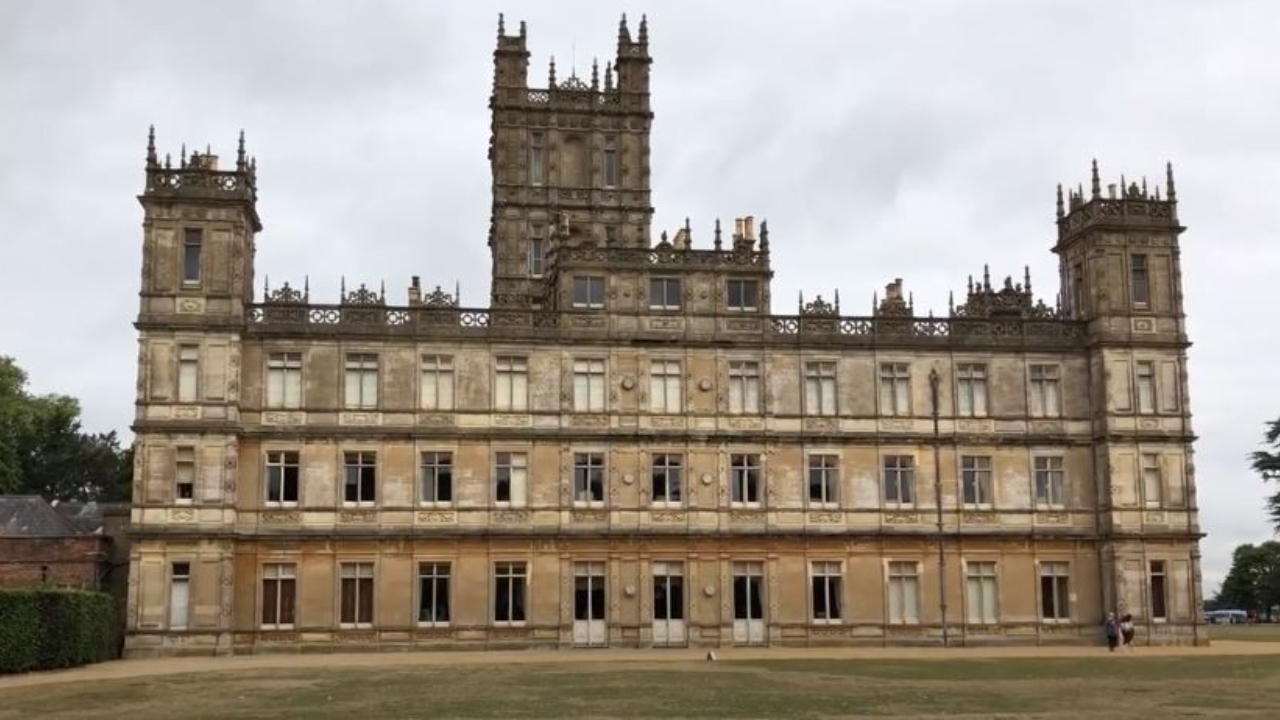 Castelo de Downton Abbey cancela chá da tarde e casamentos