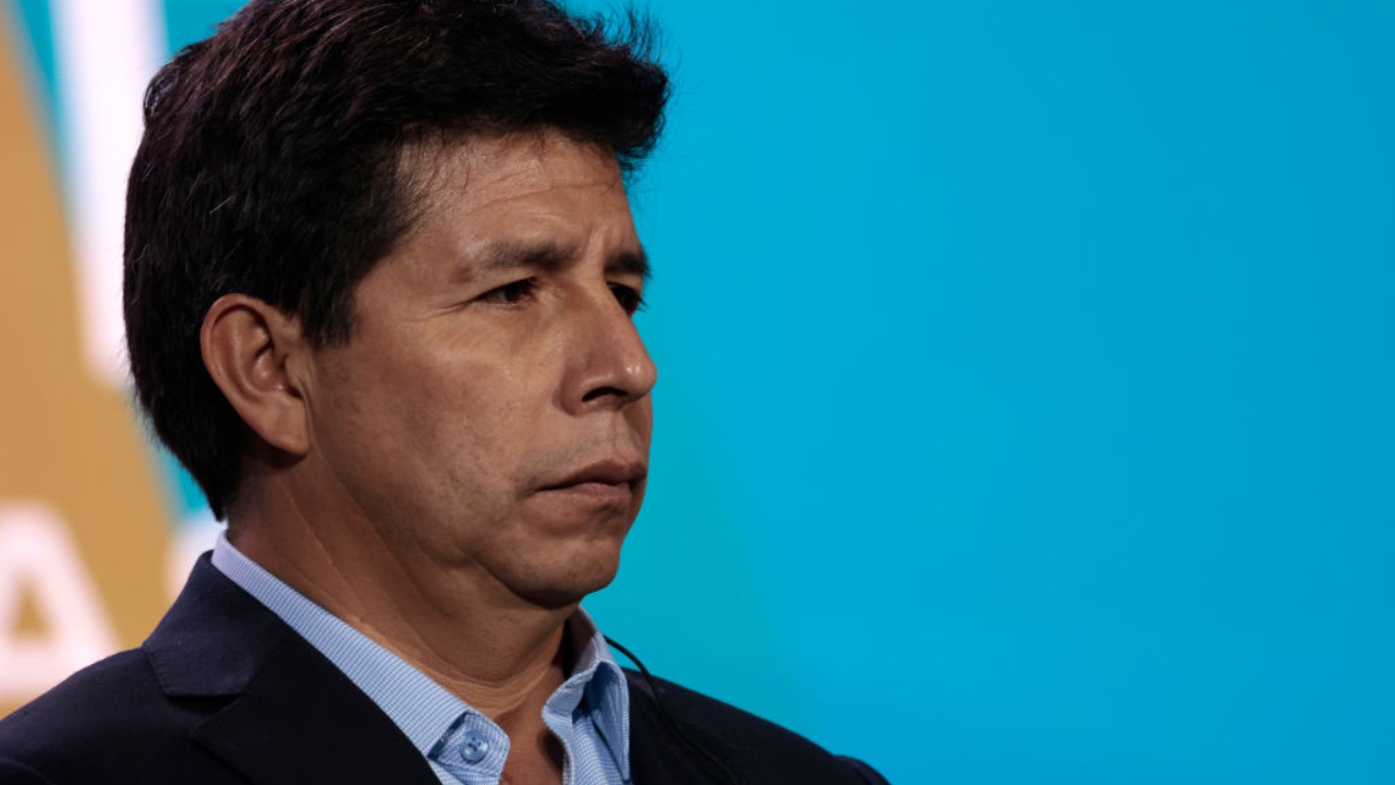Pedido de asilo no México é oficializado por ex-presidente Castillo