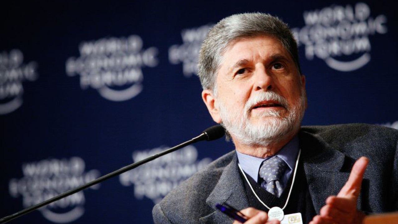 Lula enviará ex-chanceler Celso Amorim para falar com Zelensky na Ucrânia