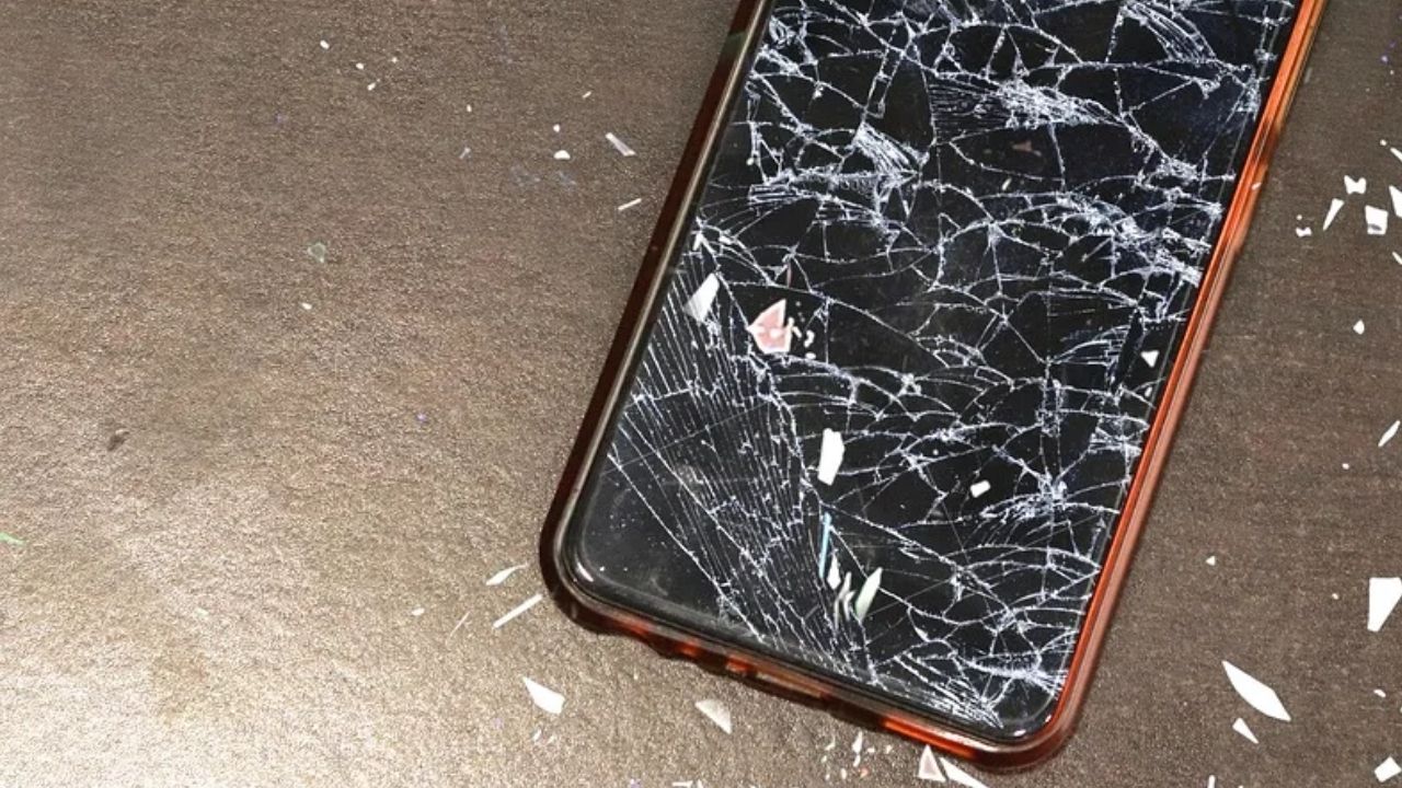 Argentino morre após ser atingido por celular no rosto durante briga com namorada