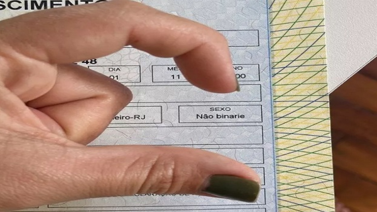 No Rio, gênero ‘não binarie’ é incluído em certidões de nascimento
