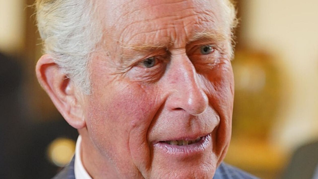 Família real britânica parabeniza príncipe Charles por seu 72º aniversário