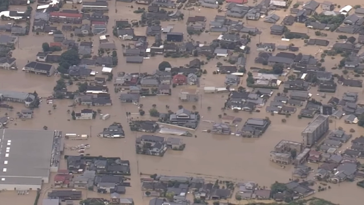 Fortes chuvas obrigam autoridades japonesas ordenar evacuação de 75 mil pessoas