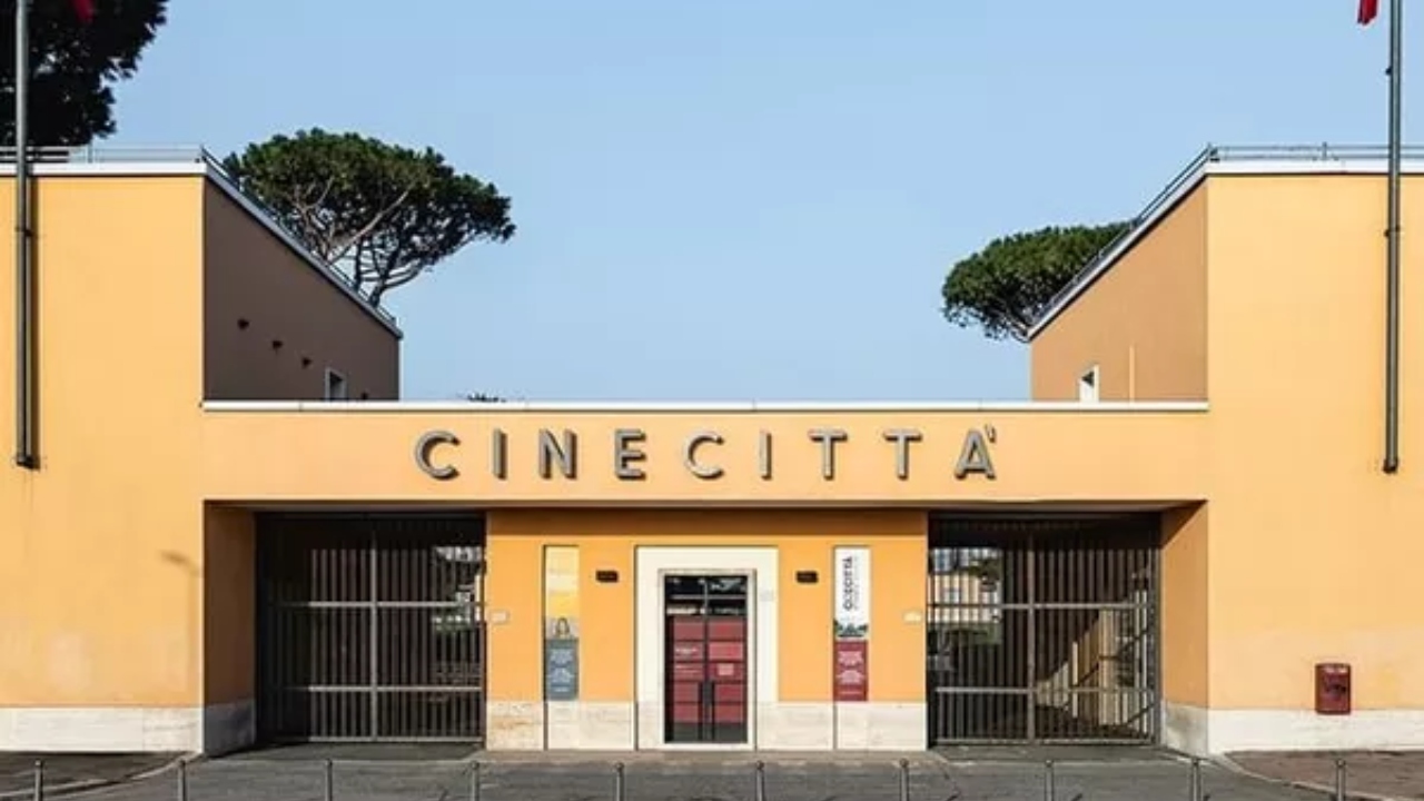 Incêndio atinge a Cinecittà, que possui lendários estúdios de cinema em Roma