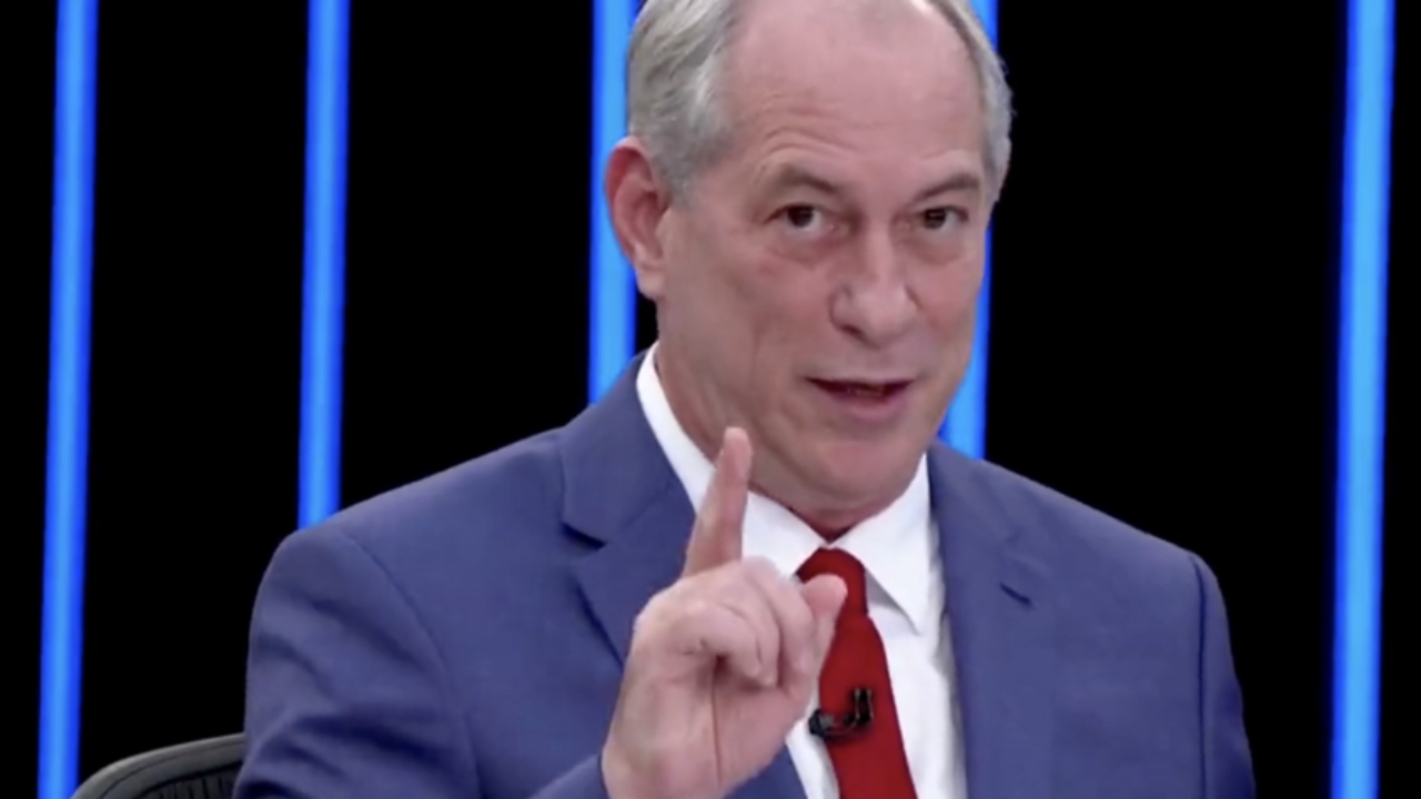 Ministro do TSE suspende site anônimo com ataque a Ciro Gomes