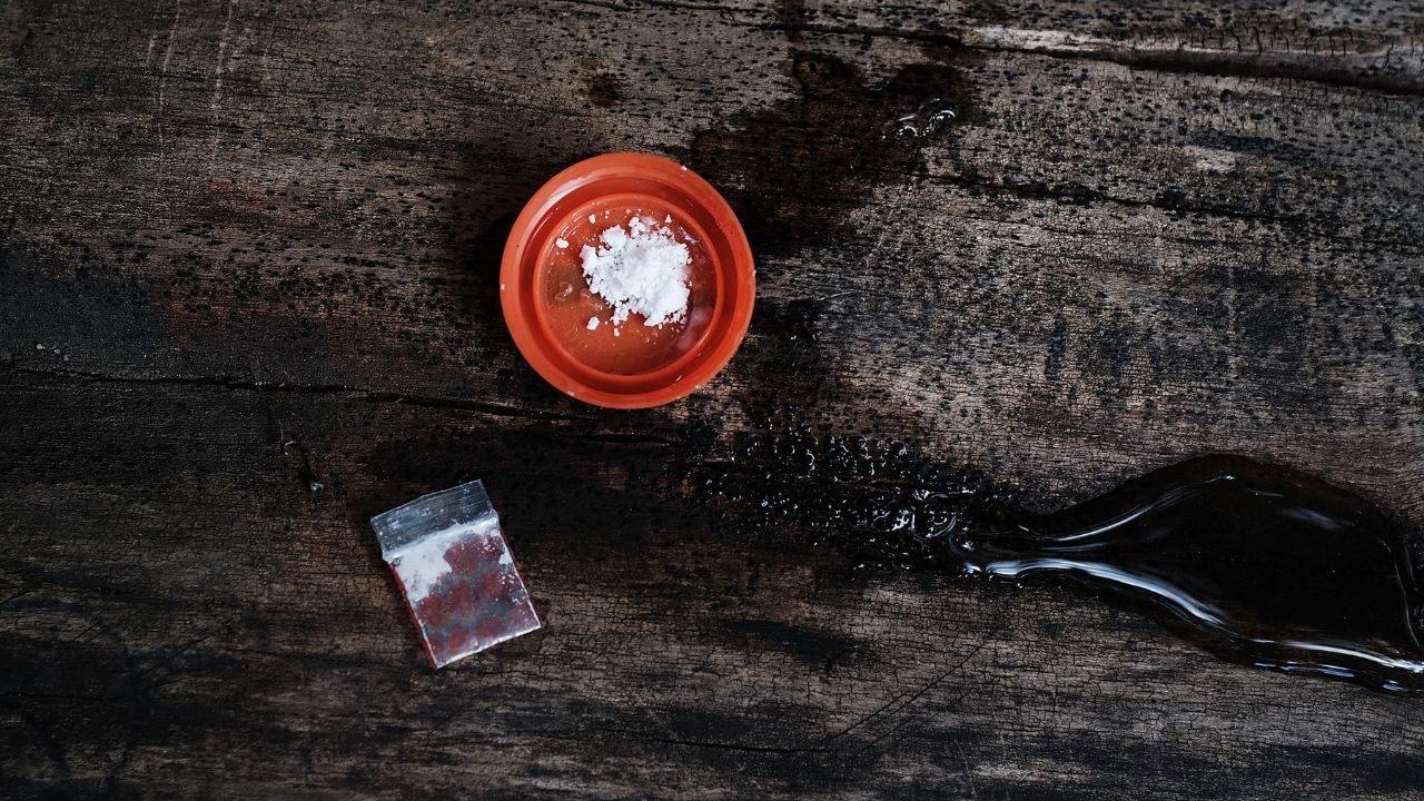 Homem é baleado após reclamar de sabão em pó vendido como cocaína