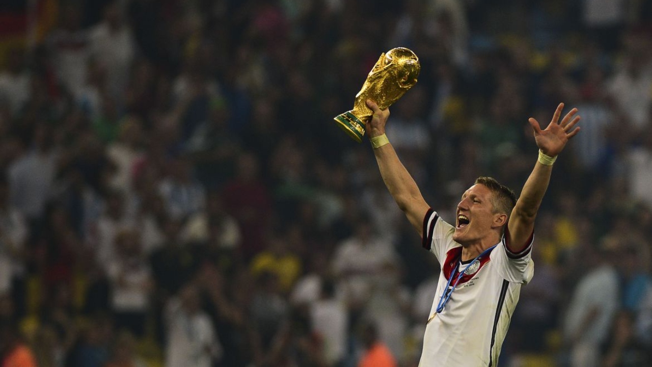 Oito países já tiveram a honra de levantar o troféu de uma Copa