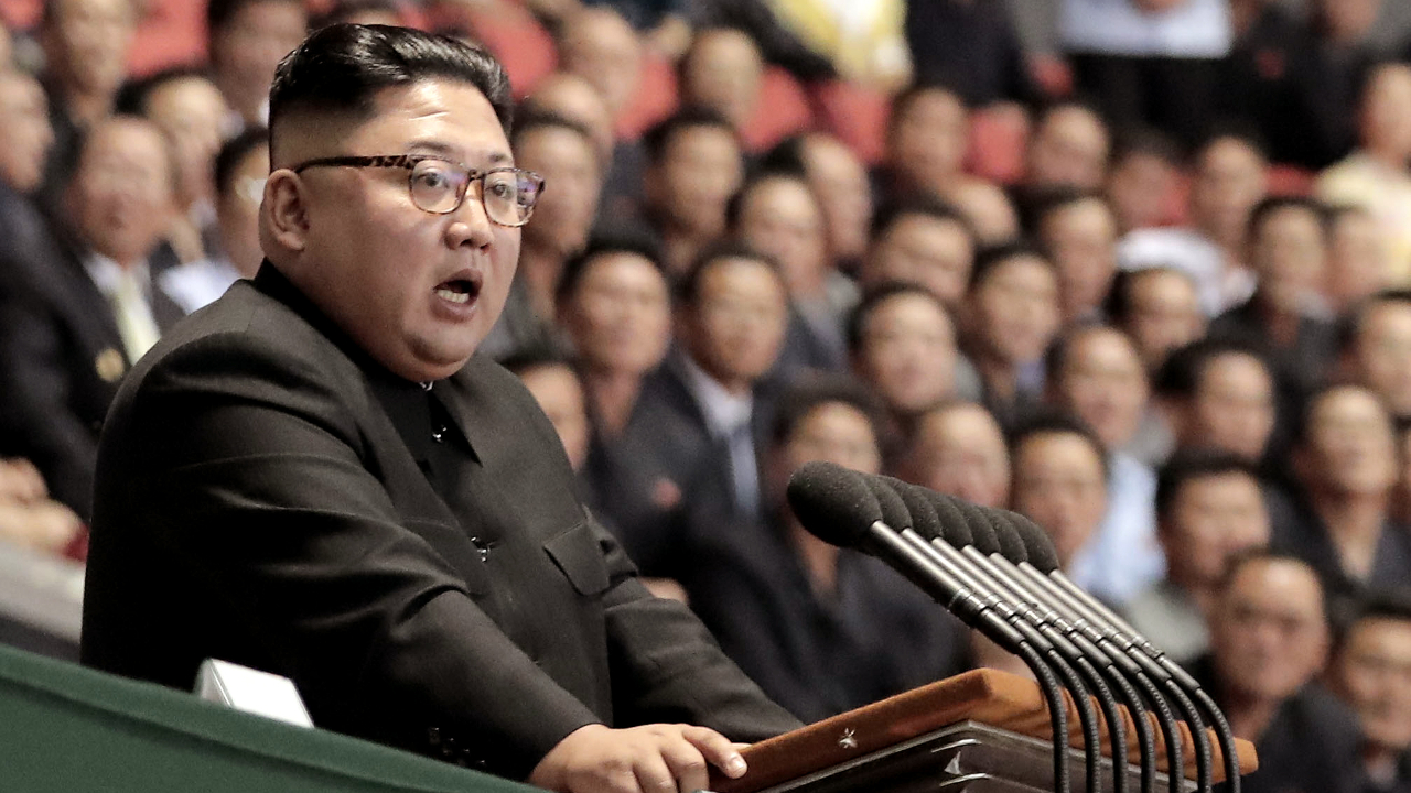 Coreia do Norte faz centenas de disparos no mar, e Coreia do Sul evacua civis