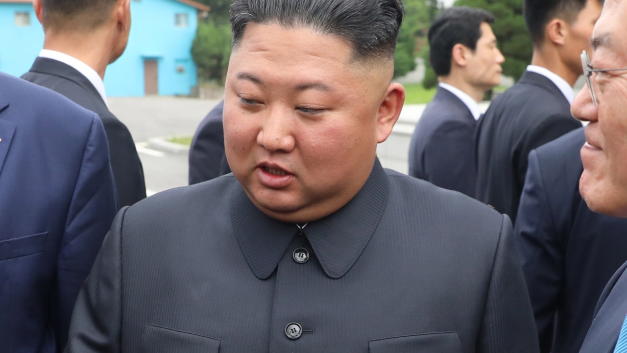 Em direção ao mar do Japão, Coreia do Norte lança dois mísseis balísticos