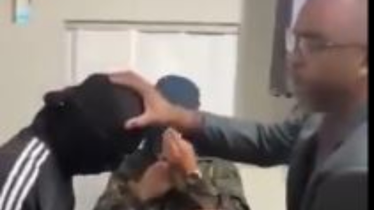 Vídeo famoso de traficantes armados em igreja é falso