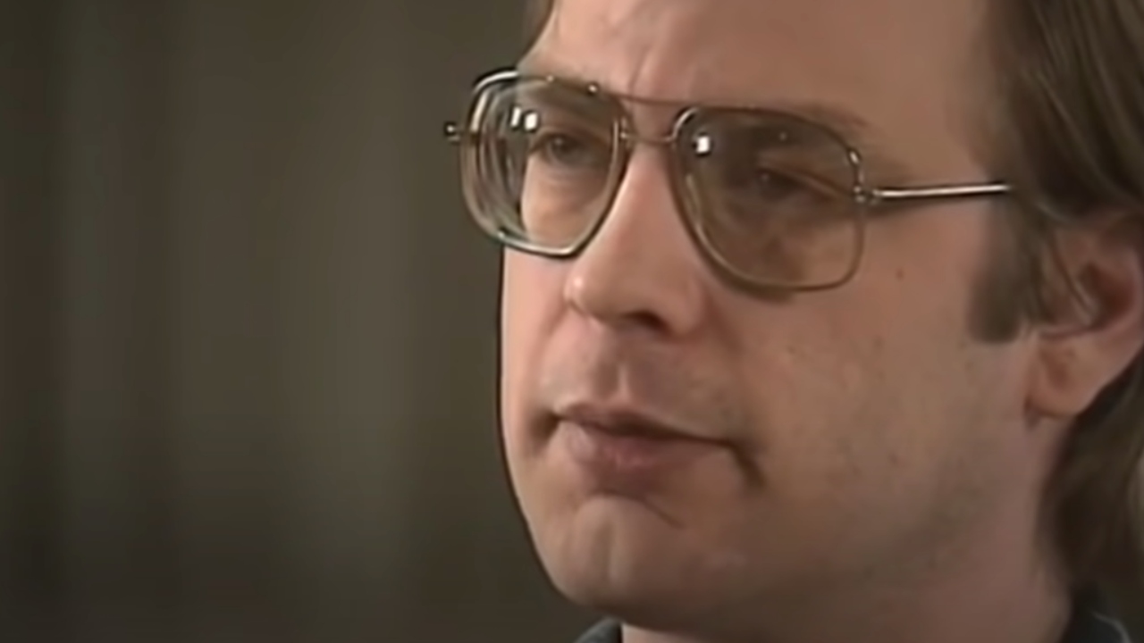 Nove meses antes da morte, Jeffrey Dahmer falou sobre satisfação sexual, controle e zumbis vivos