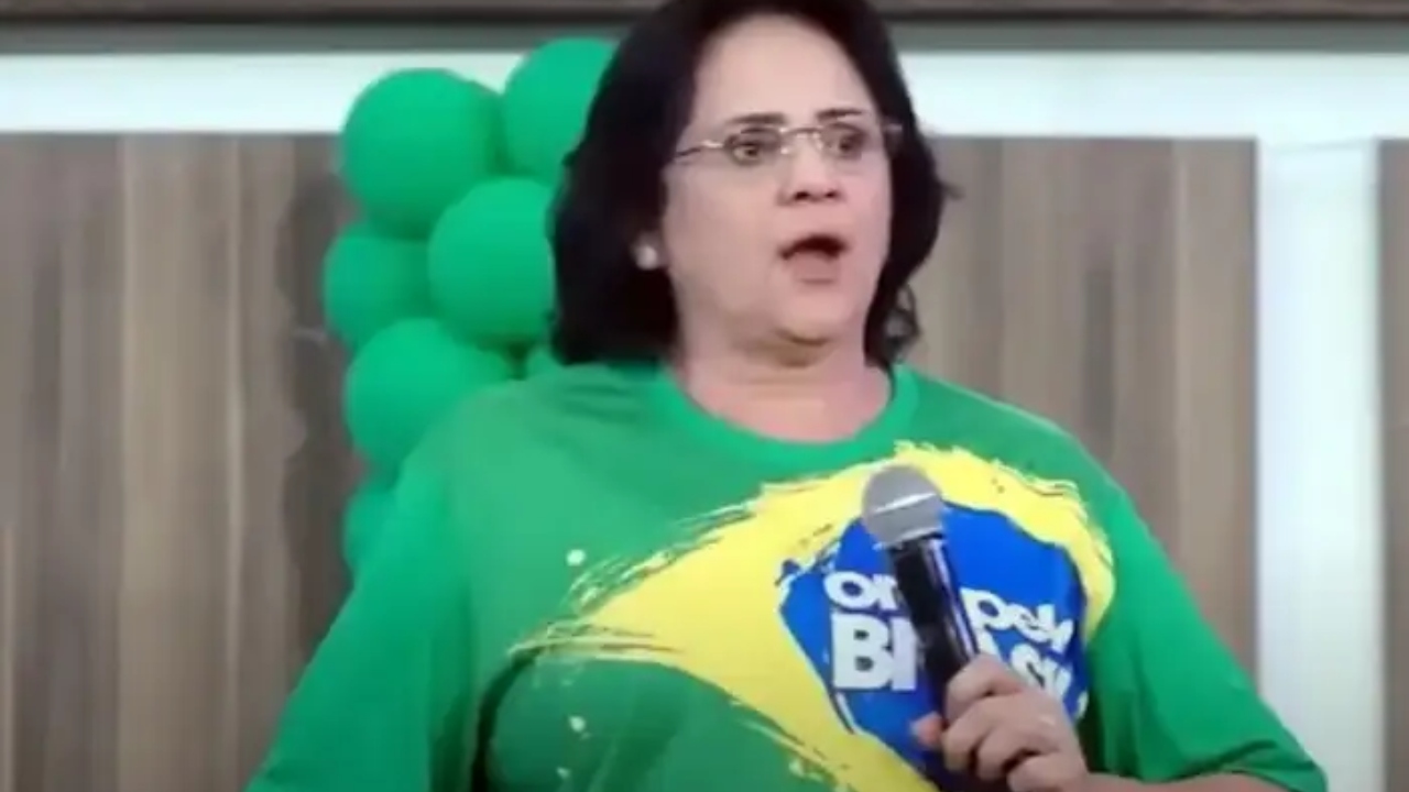 Damares diz que Bolsonaro deixará a presidência de cabeça erguida: ‘Amado por milhões’