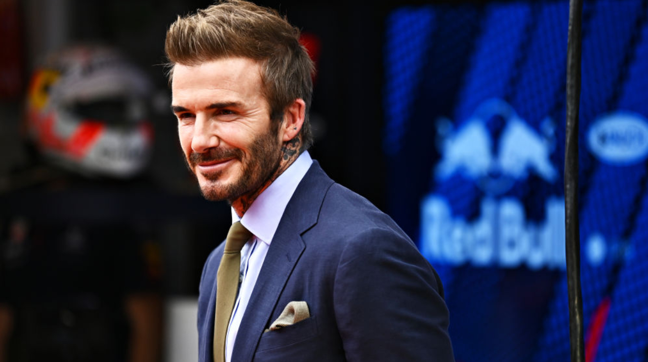 Britânico ameaça destruir 10 mil libras se Beckham continuar como embaixador da Copa