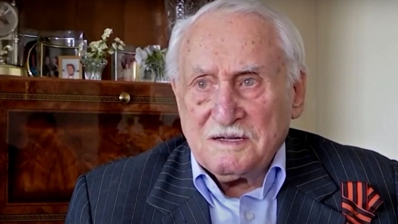 Soldado soviético que participou da libertação de Auschwitz morre aos 98 anos