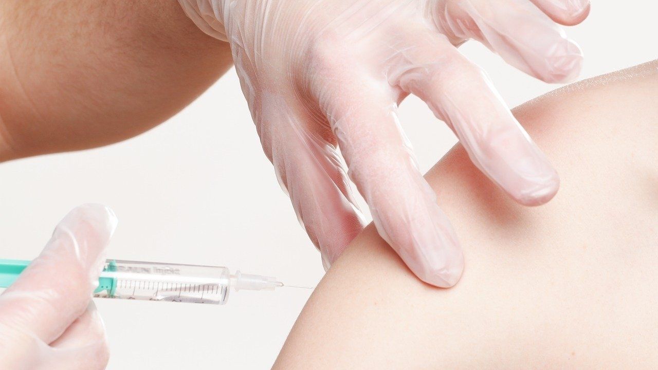 Laboratório Moderna começa a testar vacina contra a AIDS