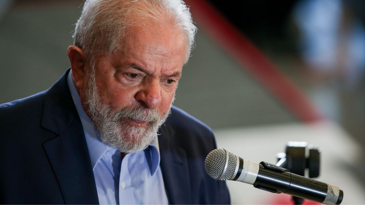 Eleições 2022: Lula lidera cenários de primeiro e segundo turno, revela pesquisa