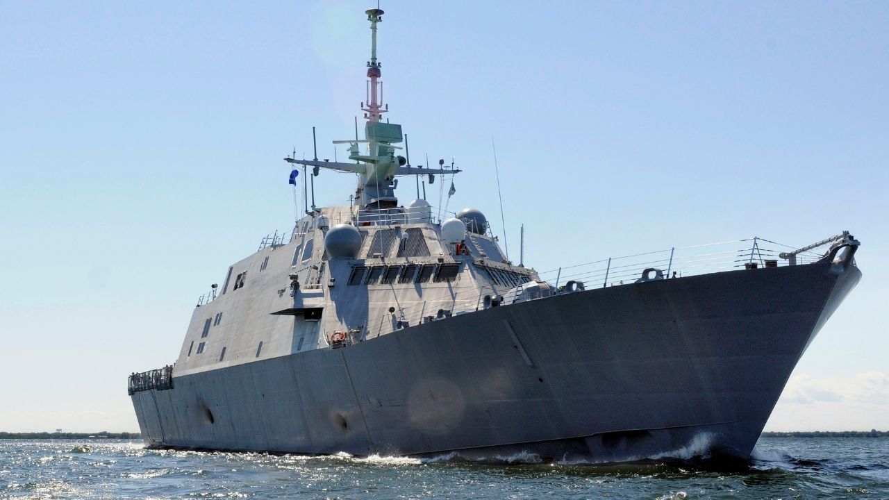 Casal norte-americano é preso por vender informações confidenciais sobre navios nucleares dos EUA