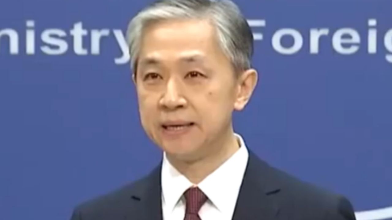 China rejeita relatório da origem da covid-19 realizado pelos EUA: “Político e falso”