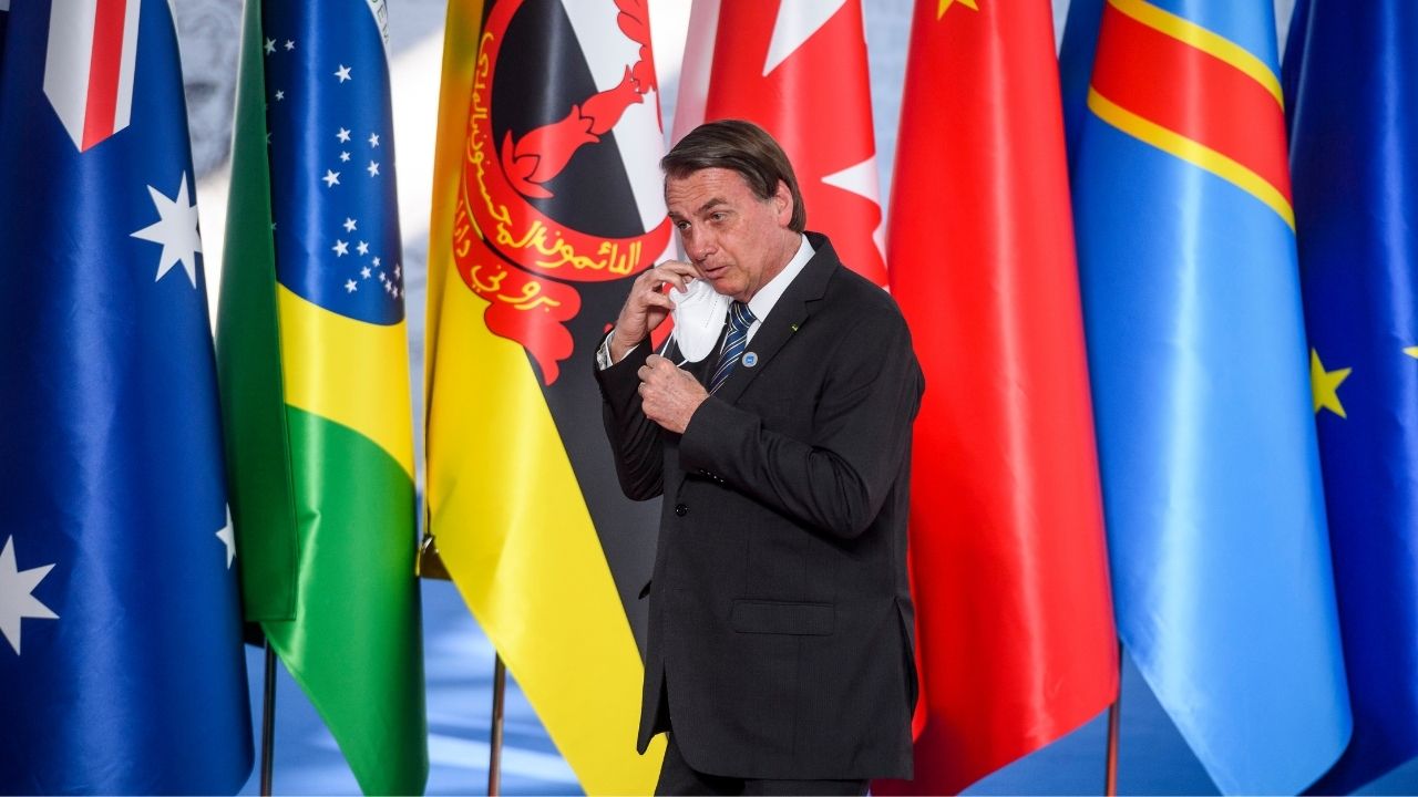 Seguranças de Bolsonaro são acusados de agredirem jornalistas brasileiros em Roma